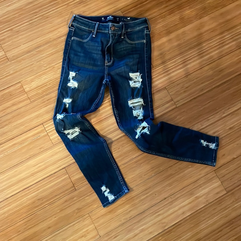 Hollister Jean